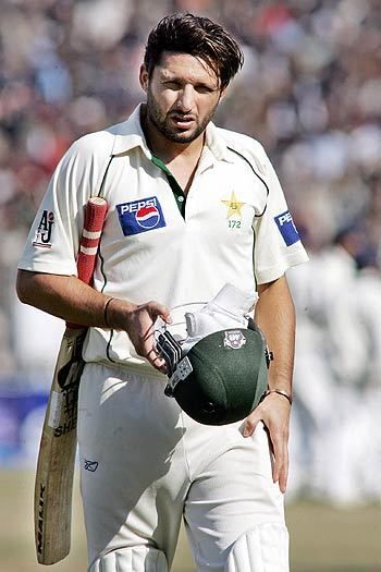 Last knock Shahid Afridi