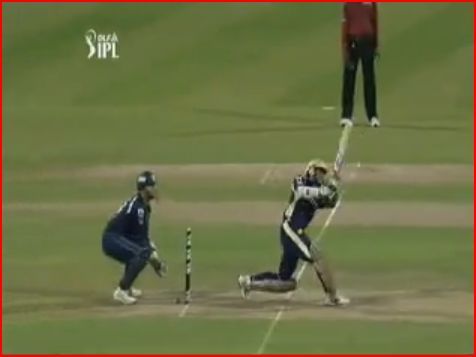 Saurav Ganguly hitting pragyan Ojha for a huge six