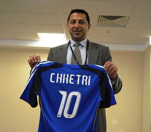 Joshee with Sunil Chhetri&#039;s Jersey