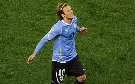 Diego Forlan - Uruguay v Germany: Diego Forlan declared fit